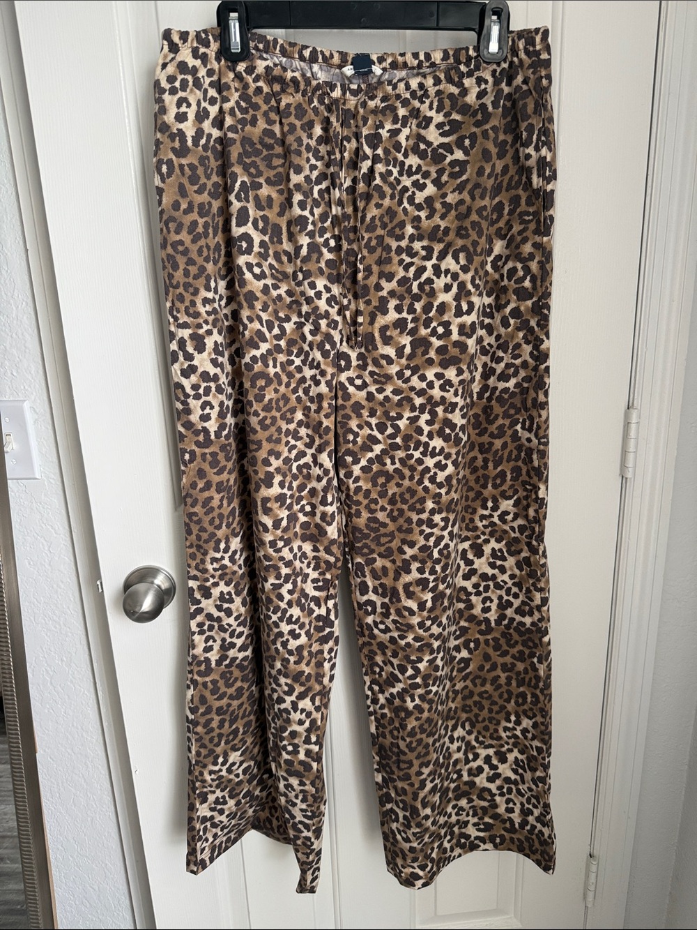 American Eagle Leopard Print Wide Leg Pajama Pants NWT Medium